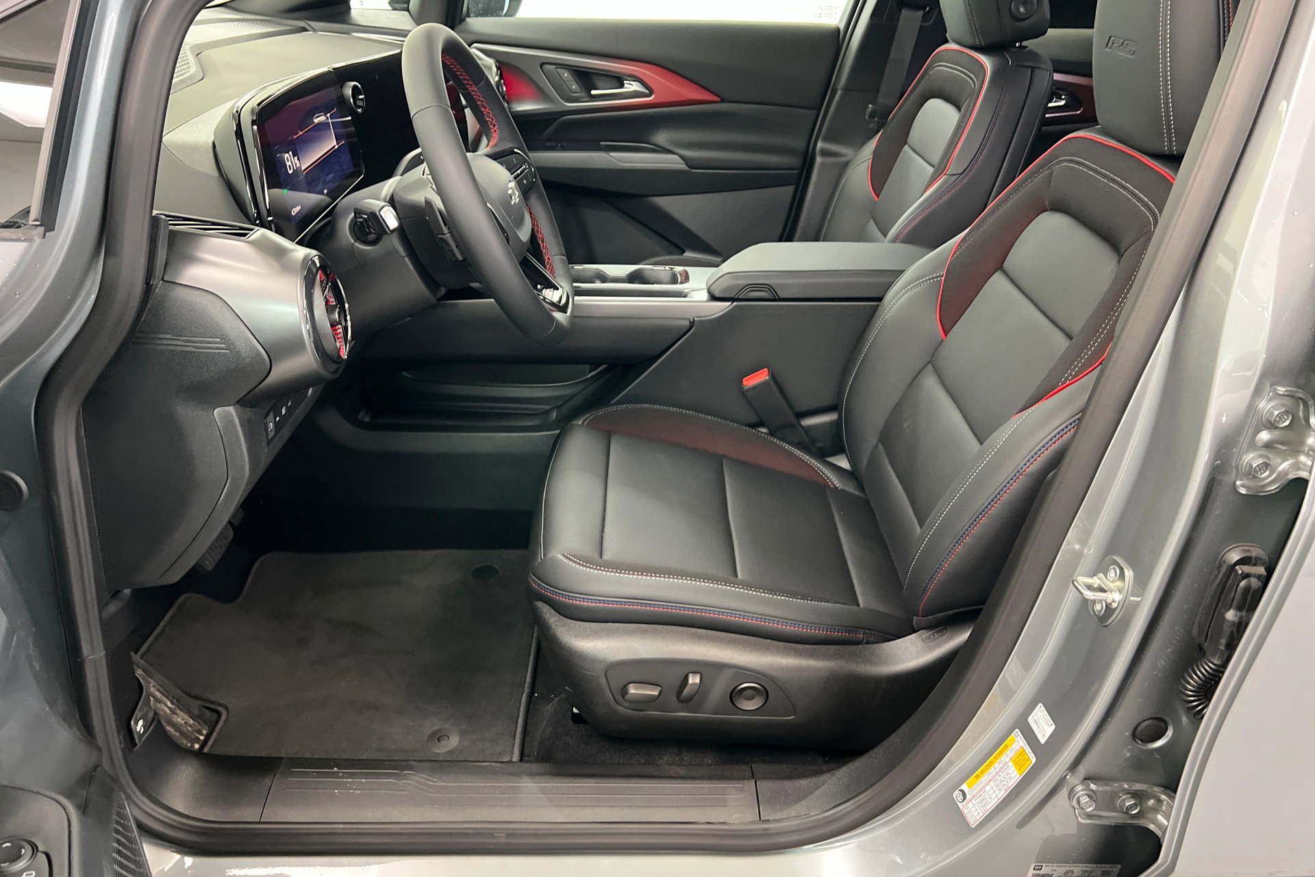 New 2026 Chevrolet Equinox EV RS image 18