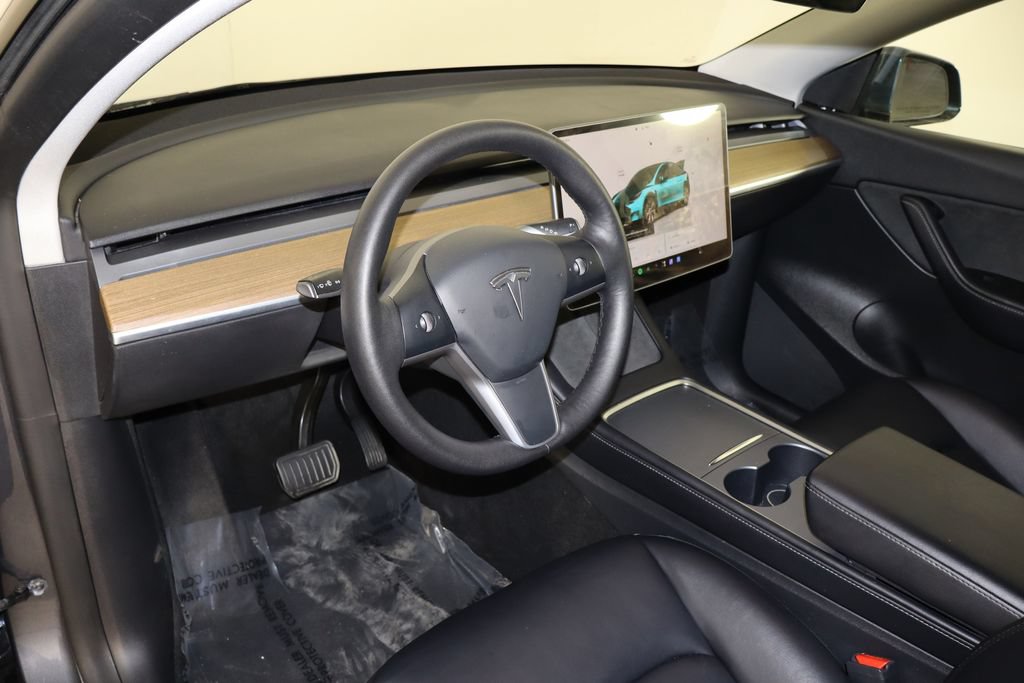 Used 2022 Tesla Model Y Long Range AWD/4WD image 22