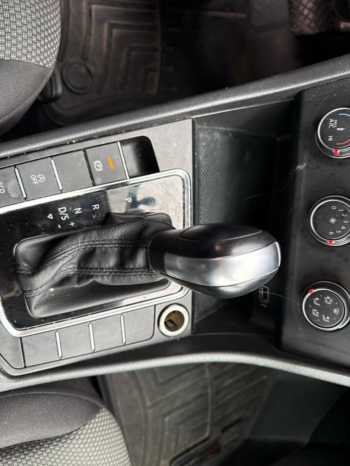 Used 2019 Volkswagen Jetta S w/ Driver Assistance Package image 12