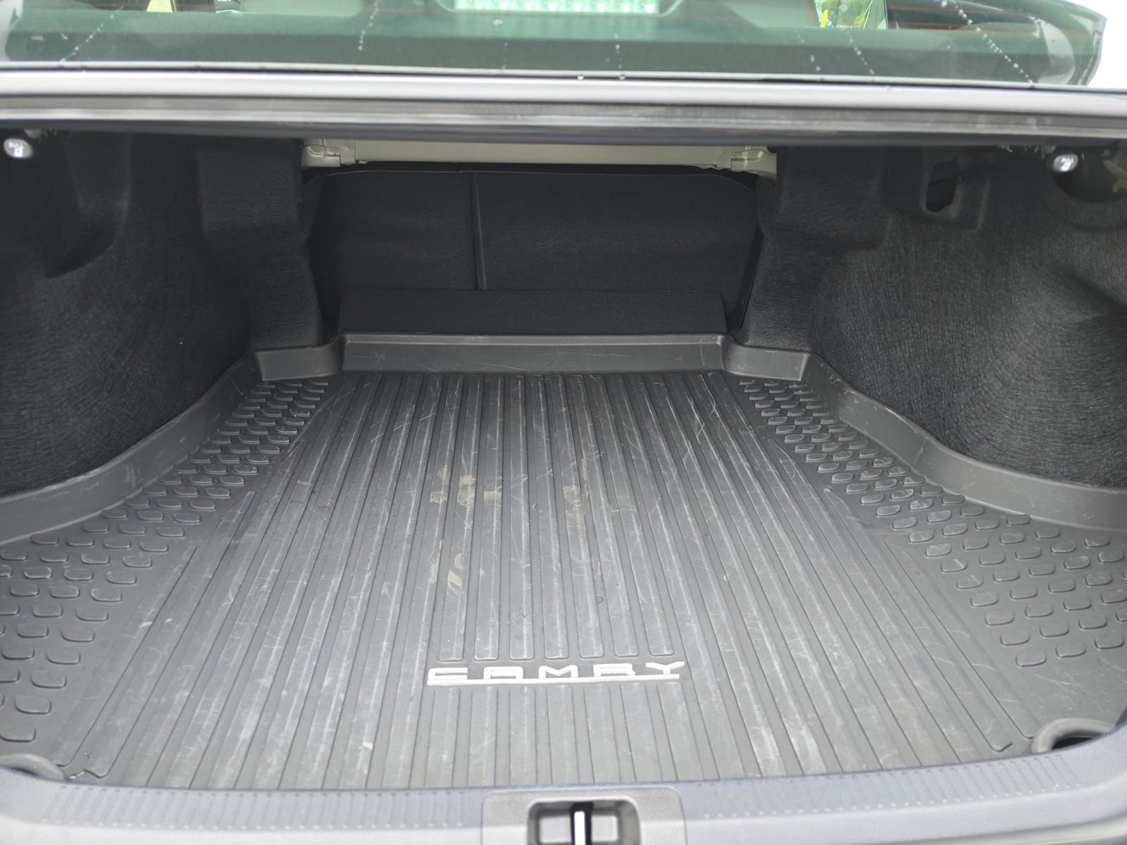 Used 2025 Toyota Camry SE image 18