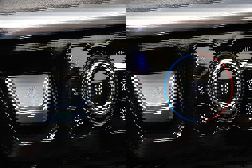 Used 2022 GMC Sierra 1500 Denali w/ Denali Reserve Package image 33