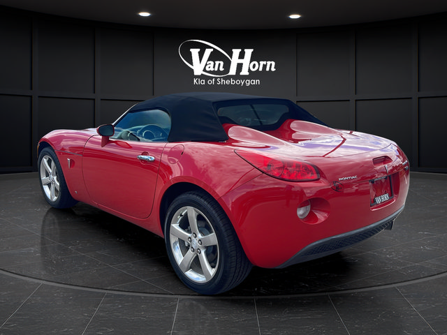 Used 2007 Pontiac Solstice Convertible RWD image 5