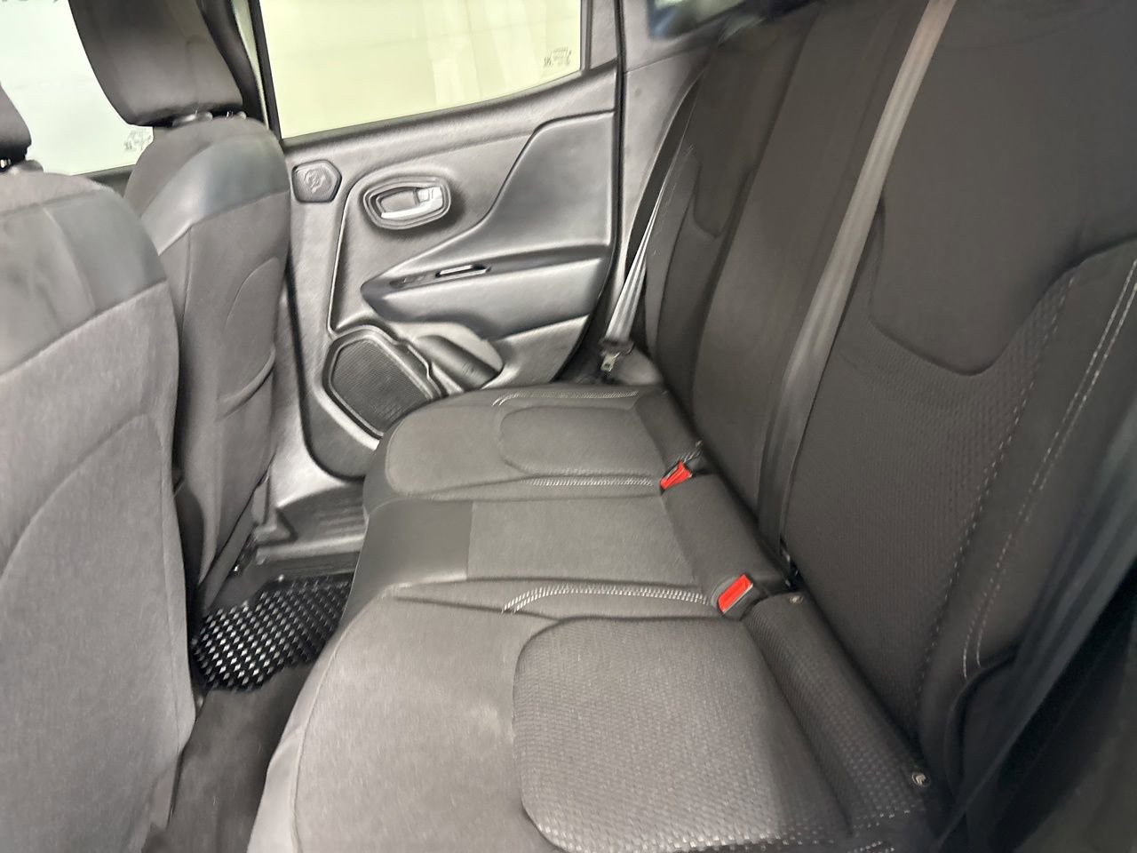 Used 2023 Jeep Renegade Altitude w/ Sun/Sound Group image 20