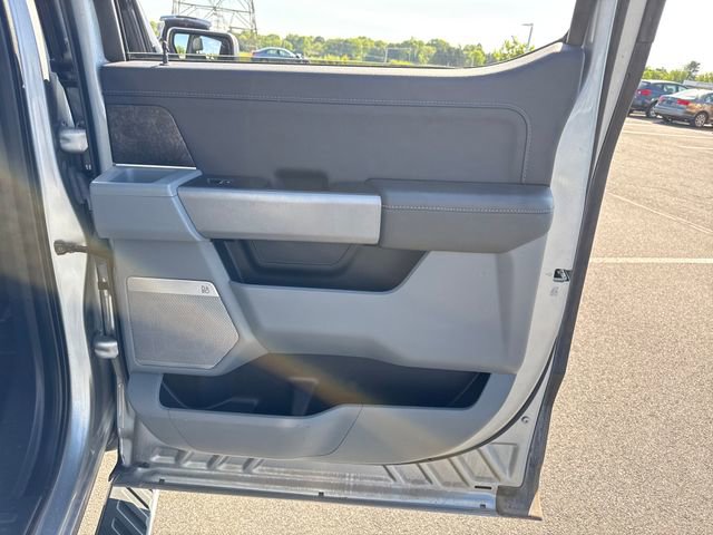 Used 2022 Ford F150 XLT w/ Equipment Group 302A High AWD/4WD image 16