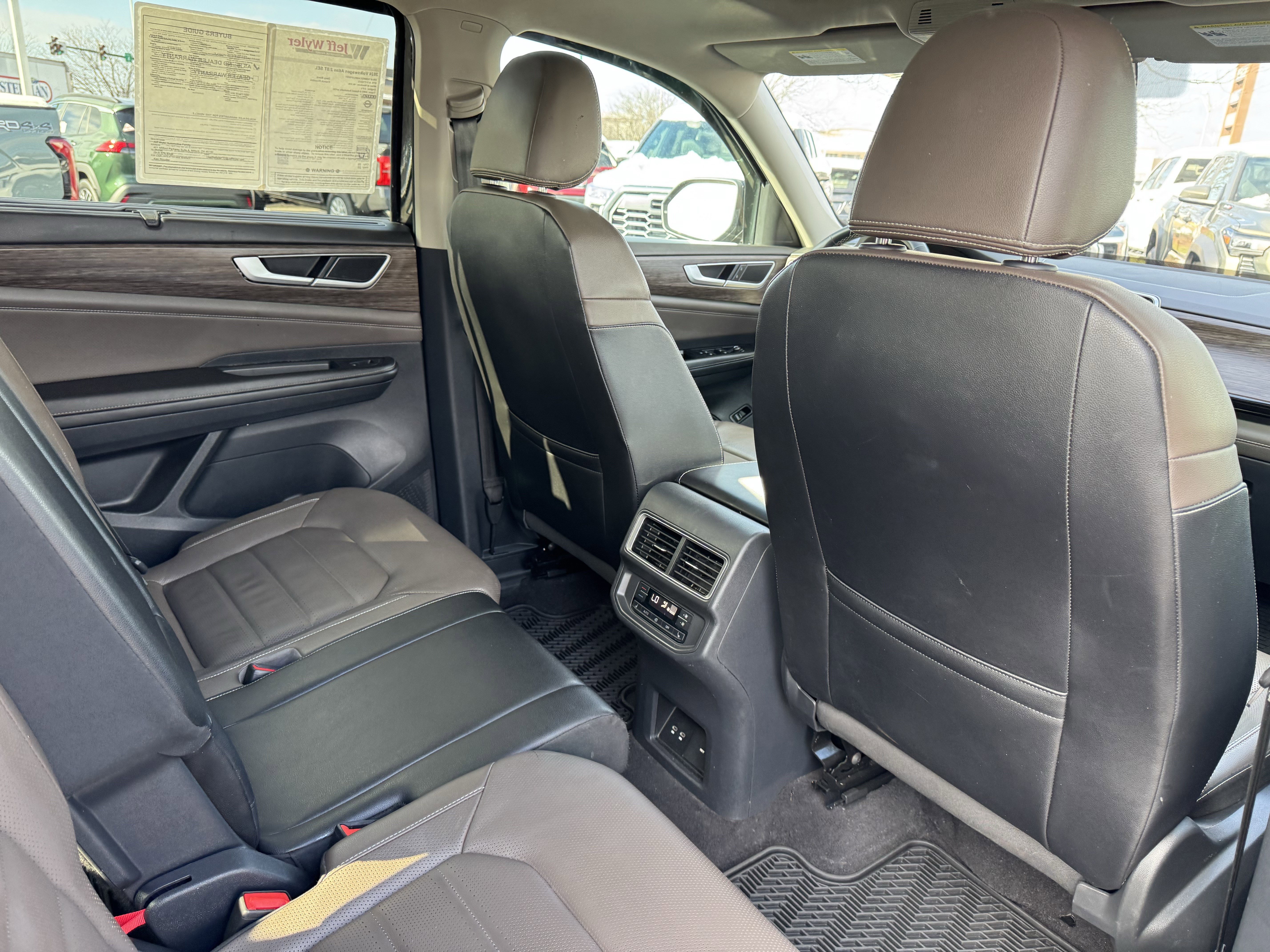 Used 2024 Volkswagen Atlas SEL image 39