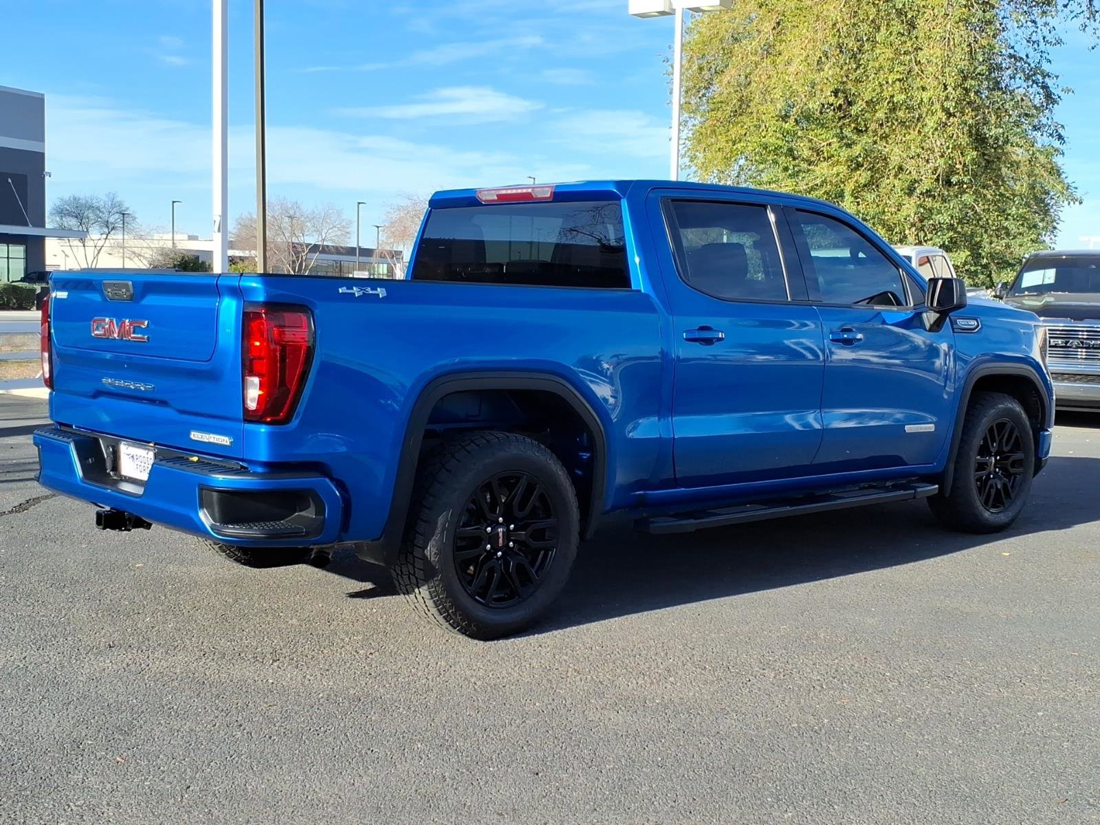 Used 2022 GMC Sierra 1500 Elevation image 5