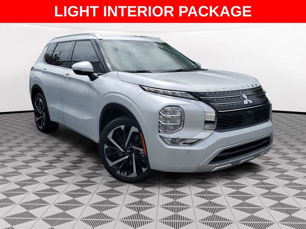 Used 2024 Mitsubishi Outlander SEL