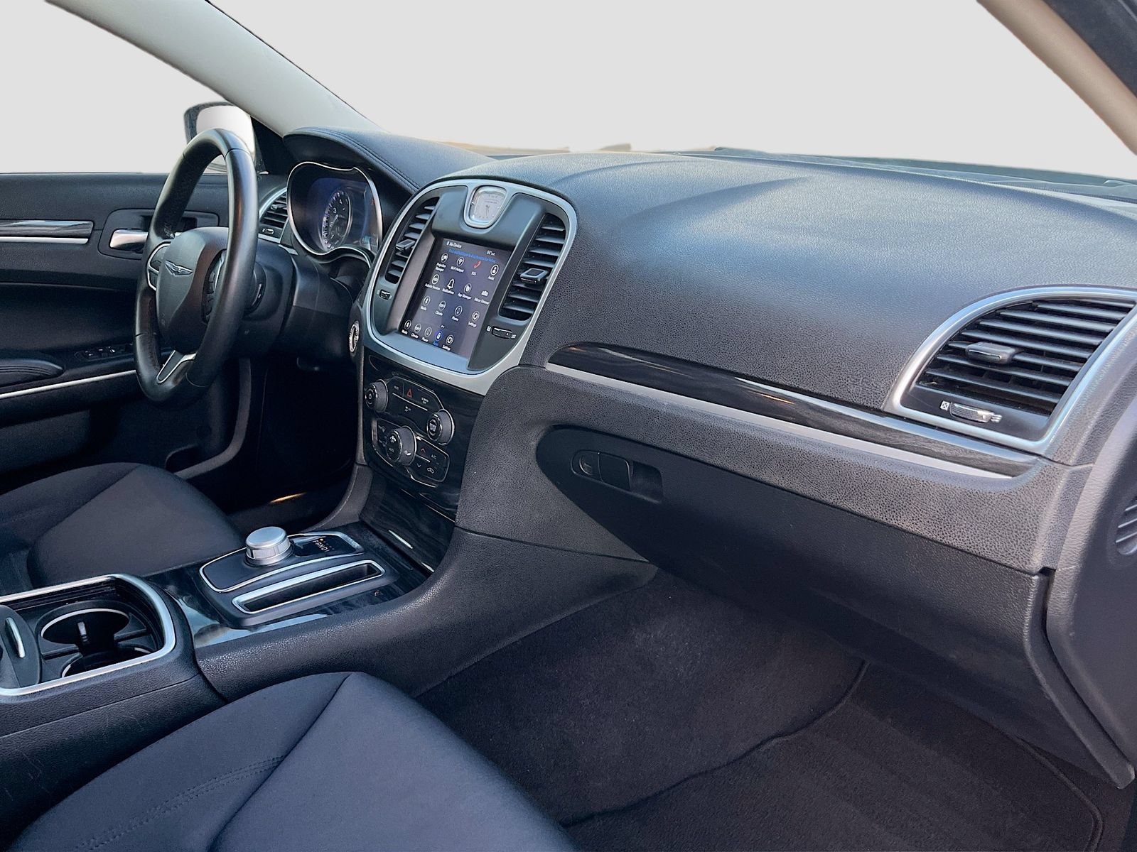 Used 2022 Chrysler 300 Touring w/ Sport Appearance Package RWD image 27