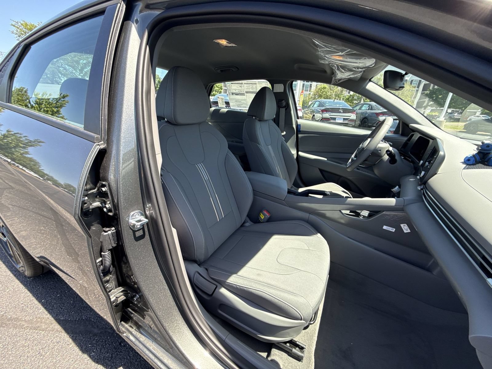 New 2026 Hyundai Elantra Sport FWD image 25