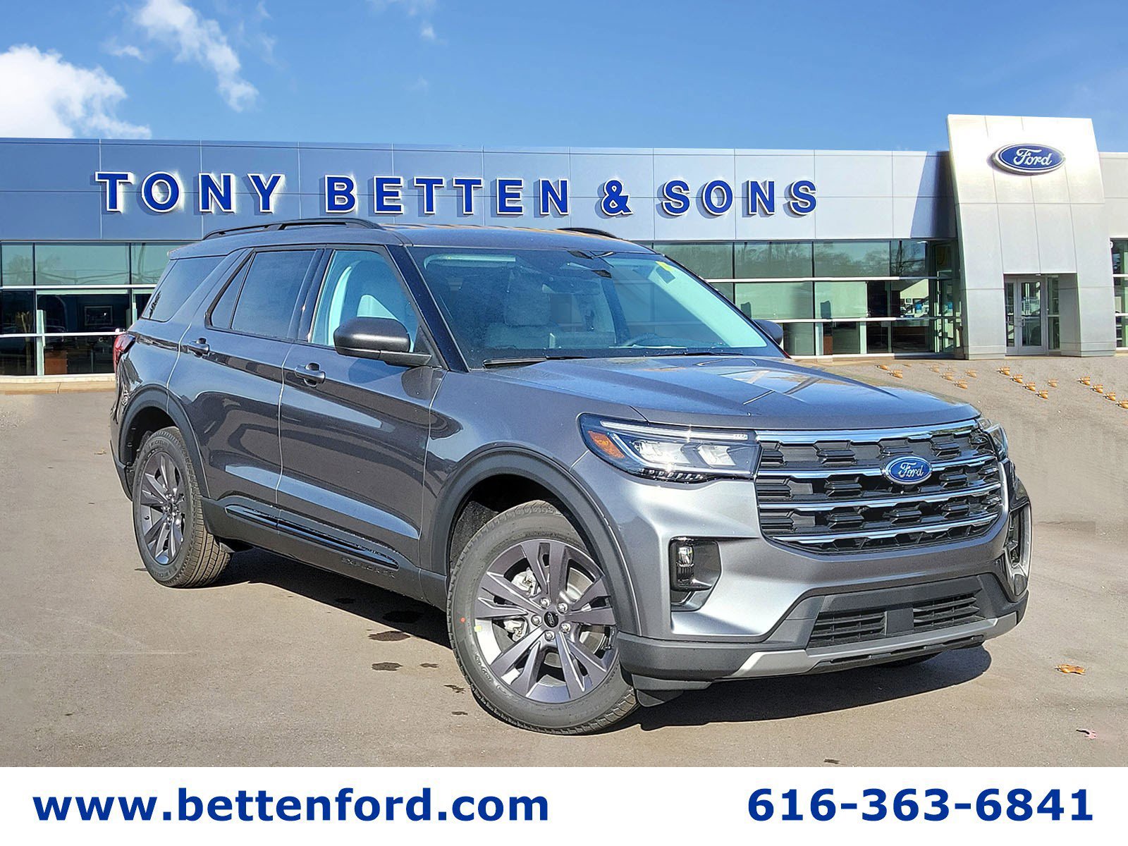 New 2026 Ford Explorer Active w/ Active Comfort Package image 1