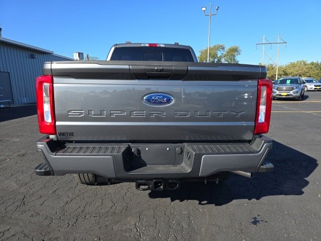New 2026 Ford F250 4x4 Crew Cab Super Duty image 6