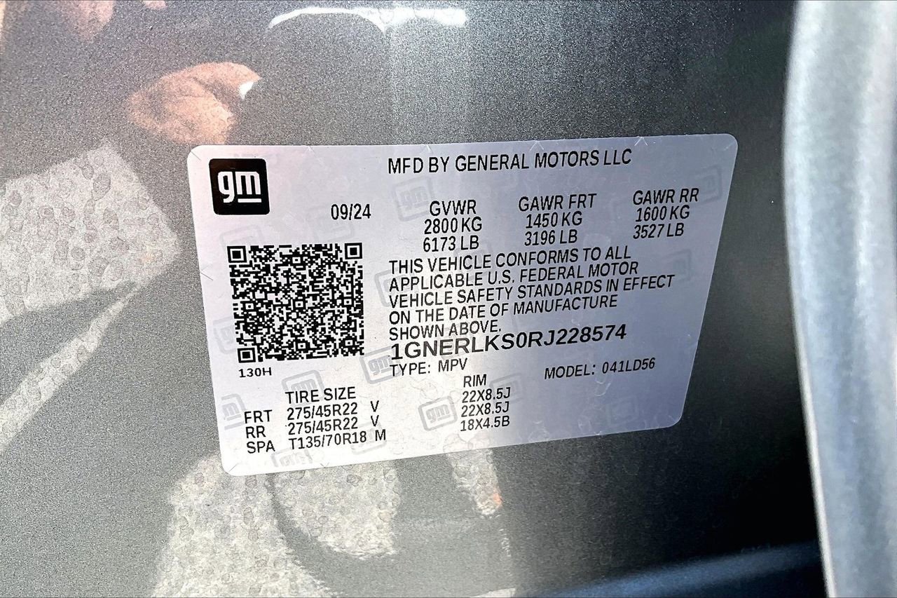 Used 2024 Chevrolet Traverse RS w/ LPO, Floor Liner Package FWD image 16