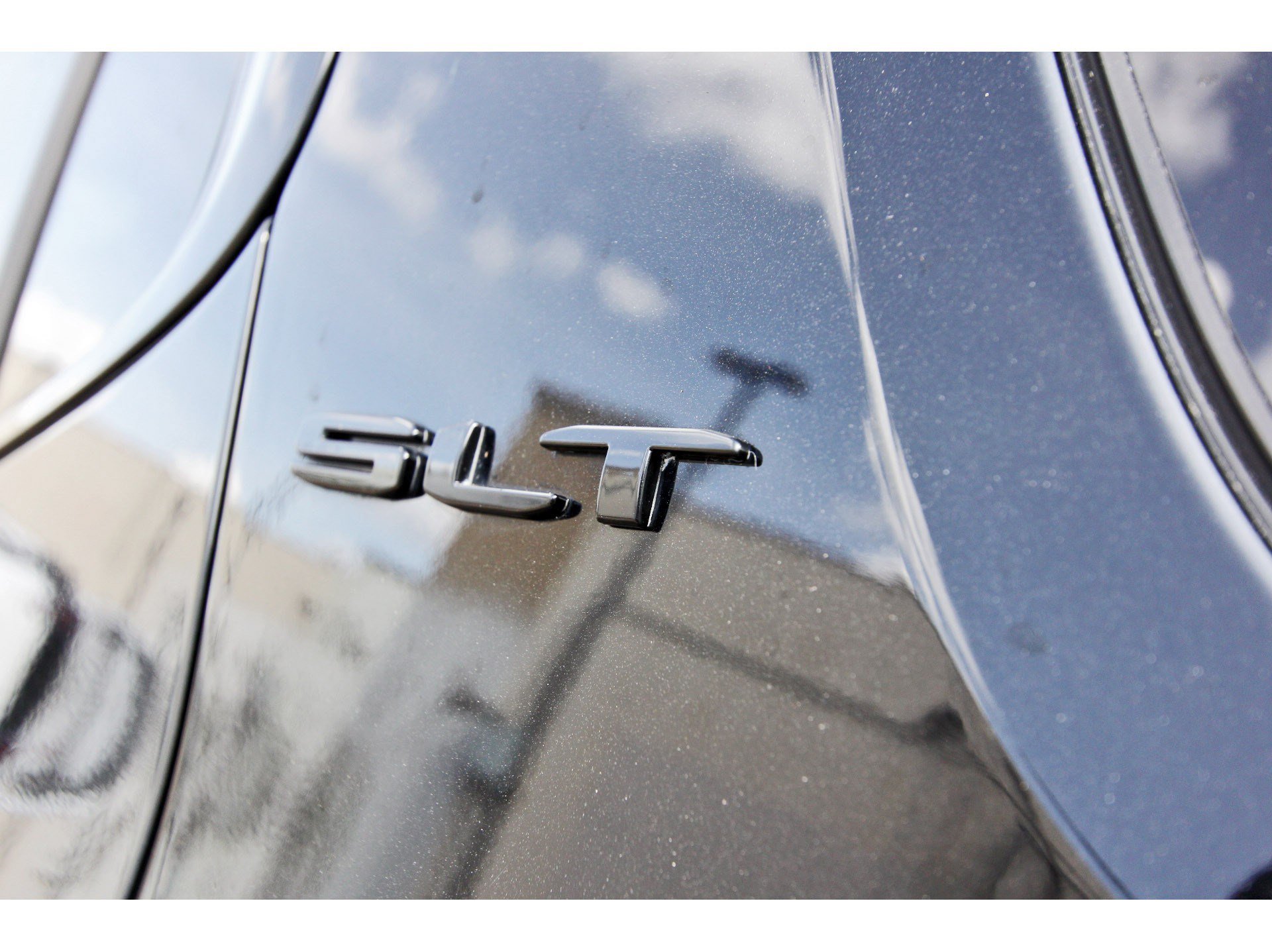 Used 2021 GMC Acadia SLT w/ Elevation Edition FWD image 36