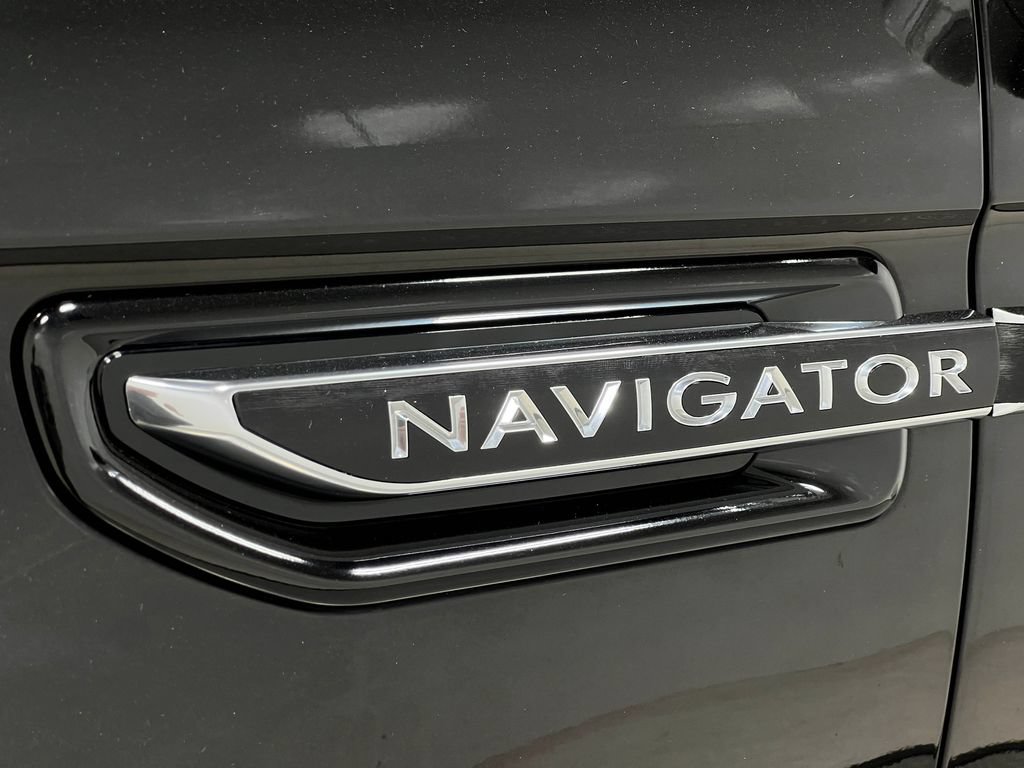 Used 2019 Lincoln Navigator Black Label w/ Cargo Package AWD/4WD image 45