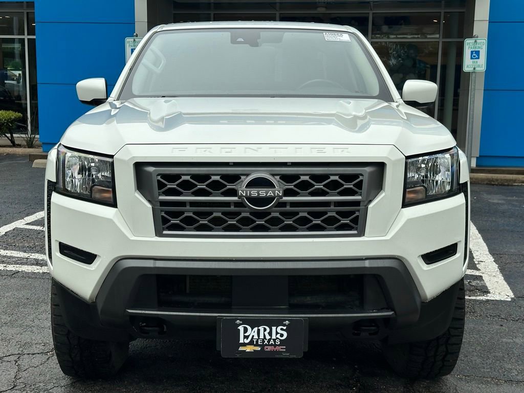 Used 2022 Nissan Frontier SV w/ Technology Package AWD/4WD image 2