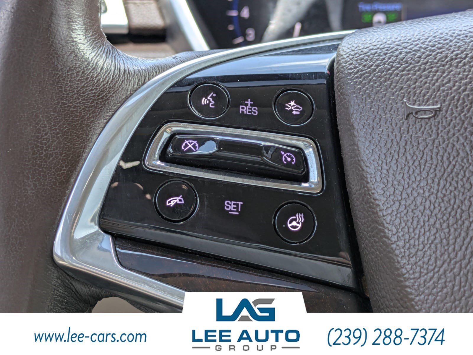 Used 2015 Cadillac SRX Luxury w/ Driver Awareness Package FWD image 21
