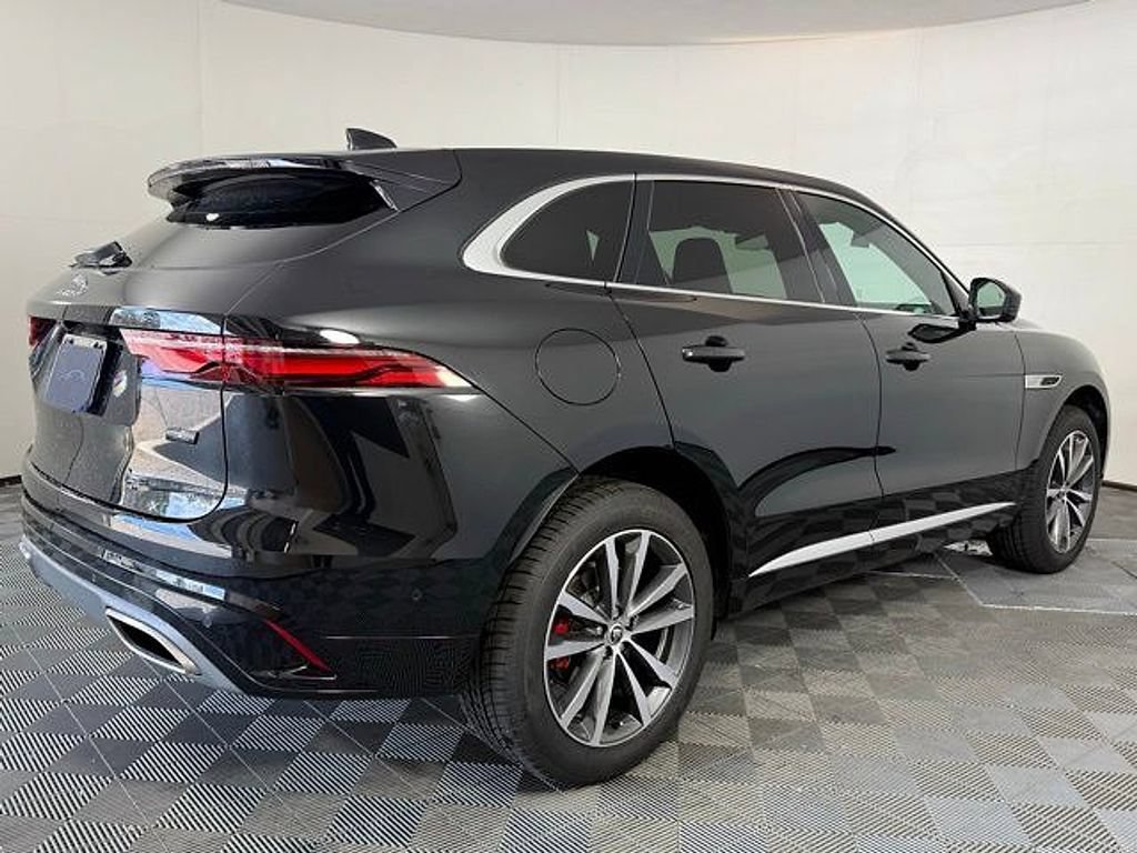 New 2026 Jaguar F-PACE R-Dynamic S AWD/4WD image 7