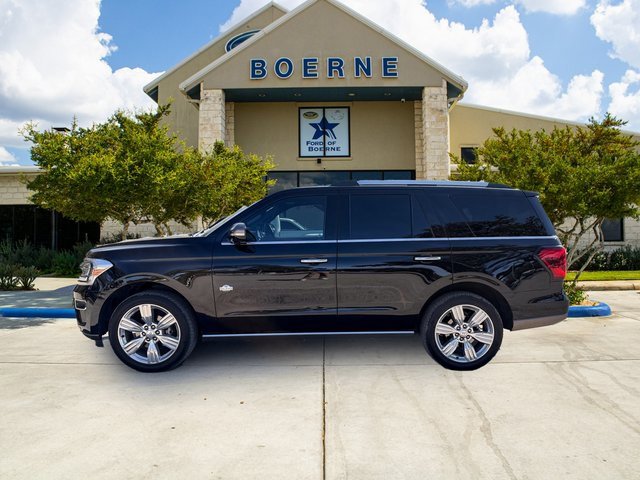 Used 2024 Ford Expedition King Ranch image 2