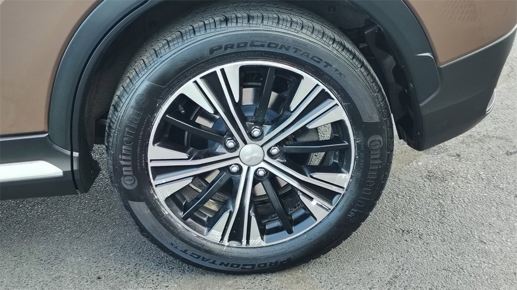 Used 2019 Mitsubishi Eclipse Cross SEL image 29