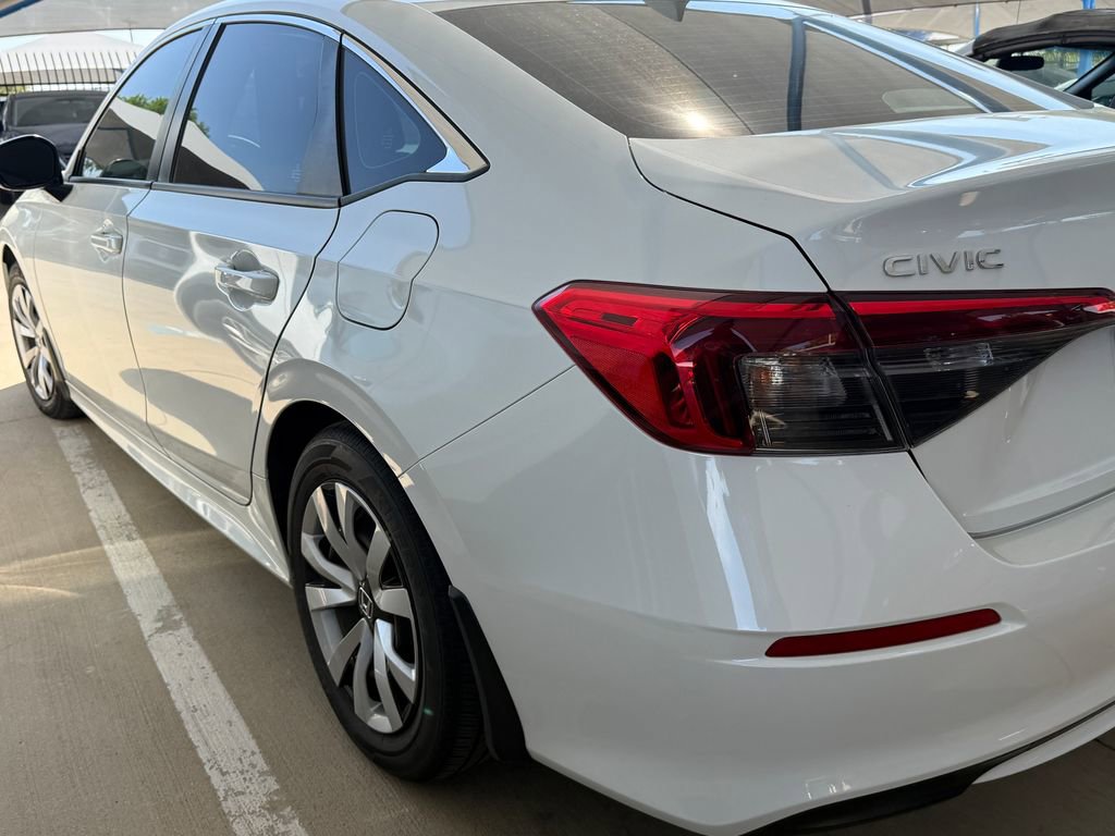 Used 2023 Honda Civic LX image 7