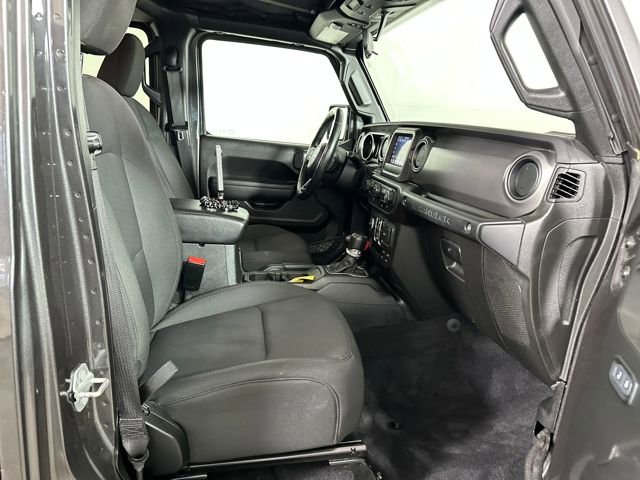 Used 2023 Jeep Wrangler Unlimited w/ Cold Weather Group image 28