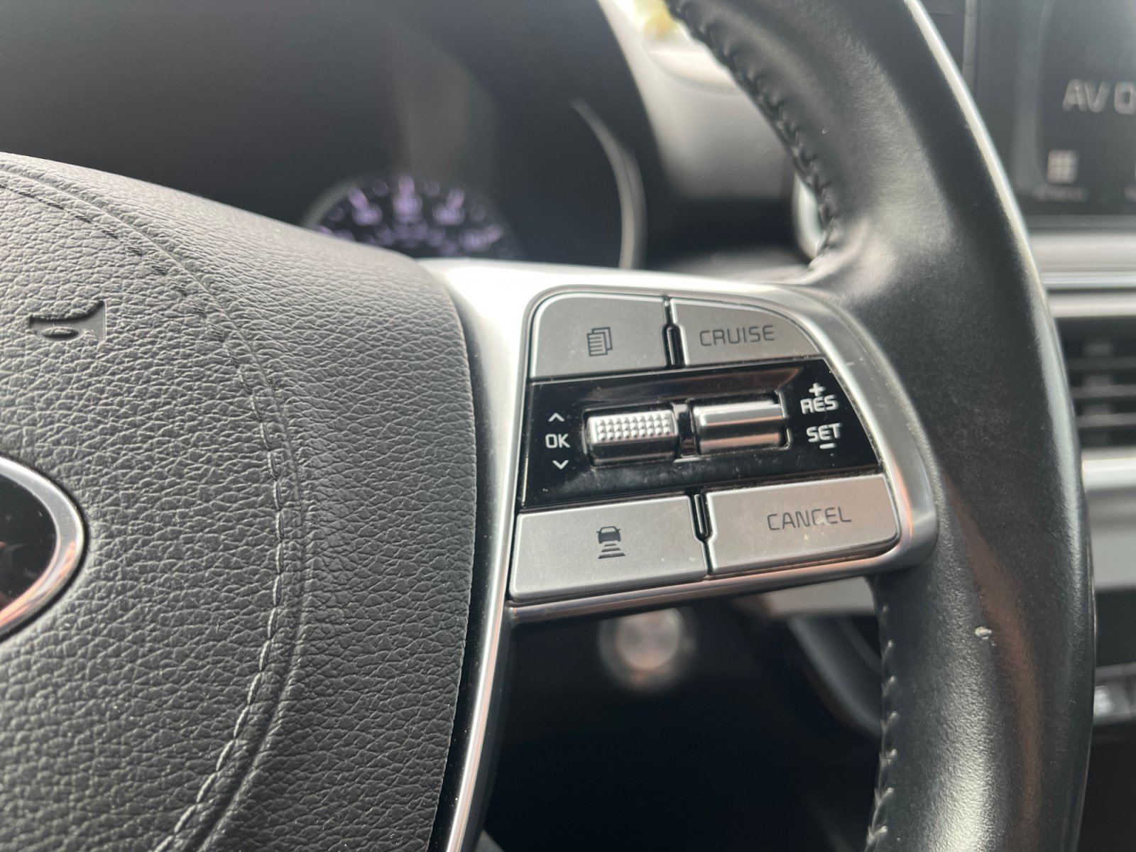 Used 2020 Kia Telluride LX FWD image 21