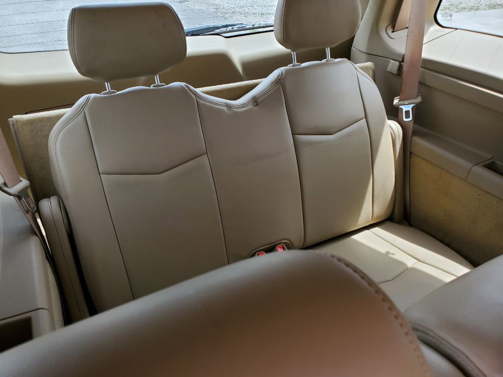 Used 2009 Cadillac SRX 2WD w/ Third Row Seating Package image 34