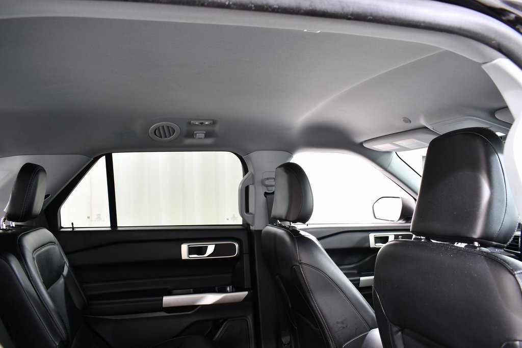 Used 2023 Ford Explorer XLT w/ Equipment Group 202A image 18