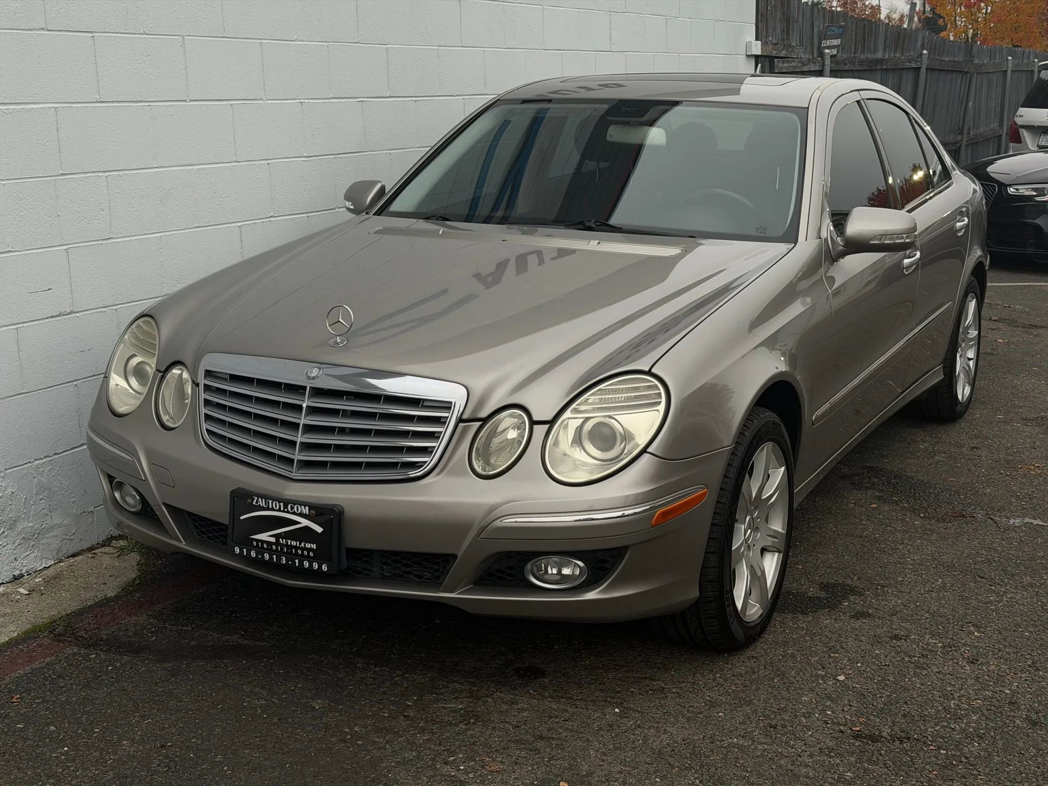 Used 2007 Mercedes-Benz E 350 Sedan image 2