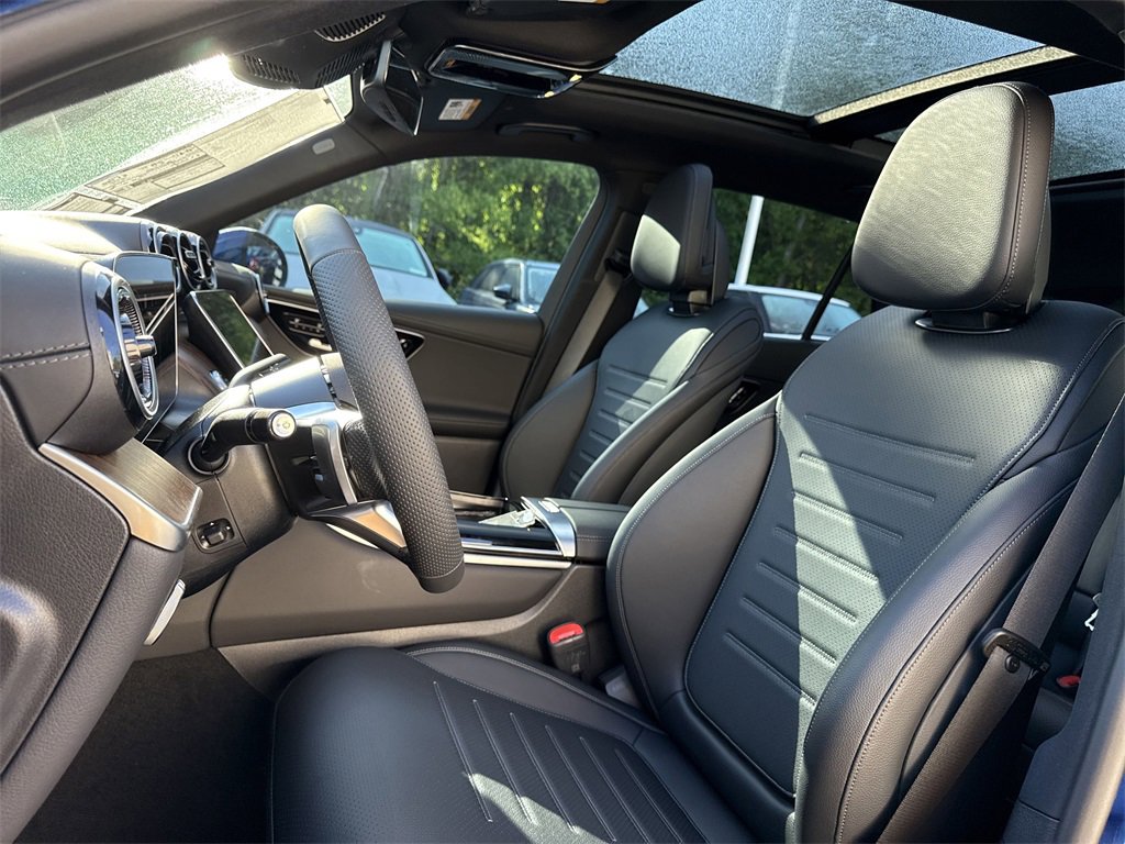 New 2025 Mercedes-Benz GLC 350e 4MATIC image 12
