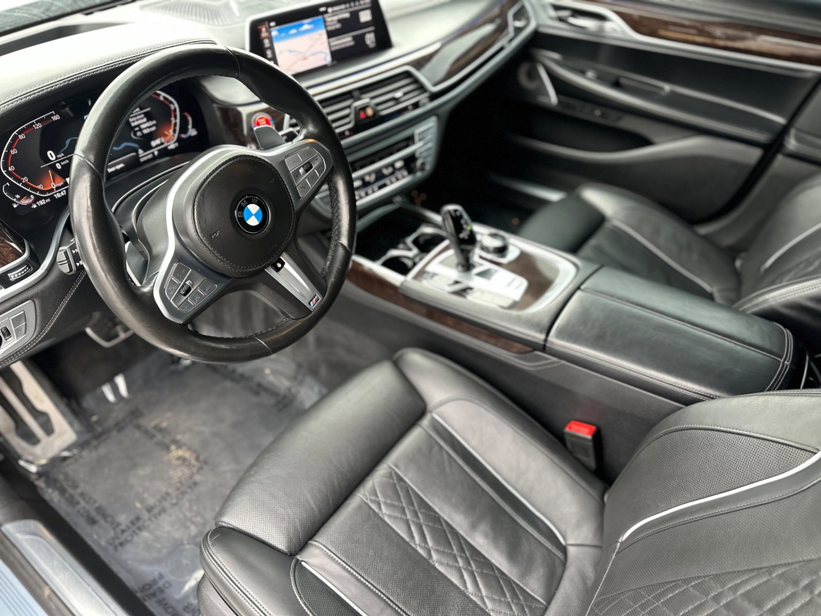 Used 2020 BMW 740i w/ M Sport Package image 18