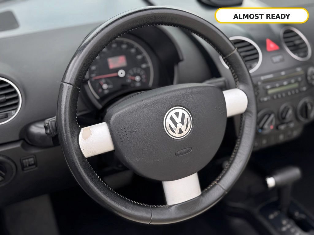 Used 2007 Volkswagen Beetle Triple White Edition FWD image 9