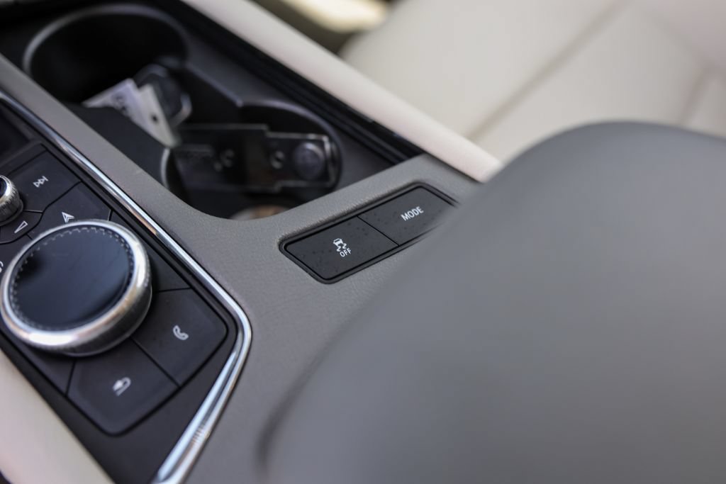 Used 2023 Cadillac XT6 Premium Luxury FWD image 22