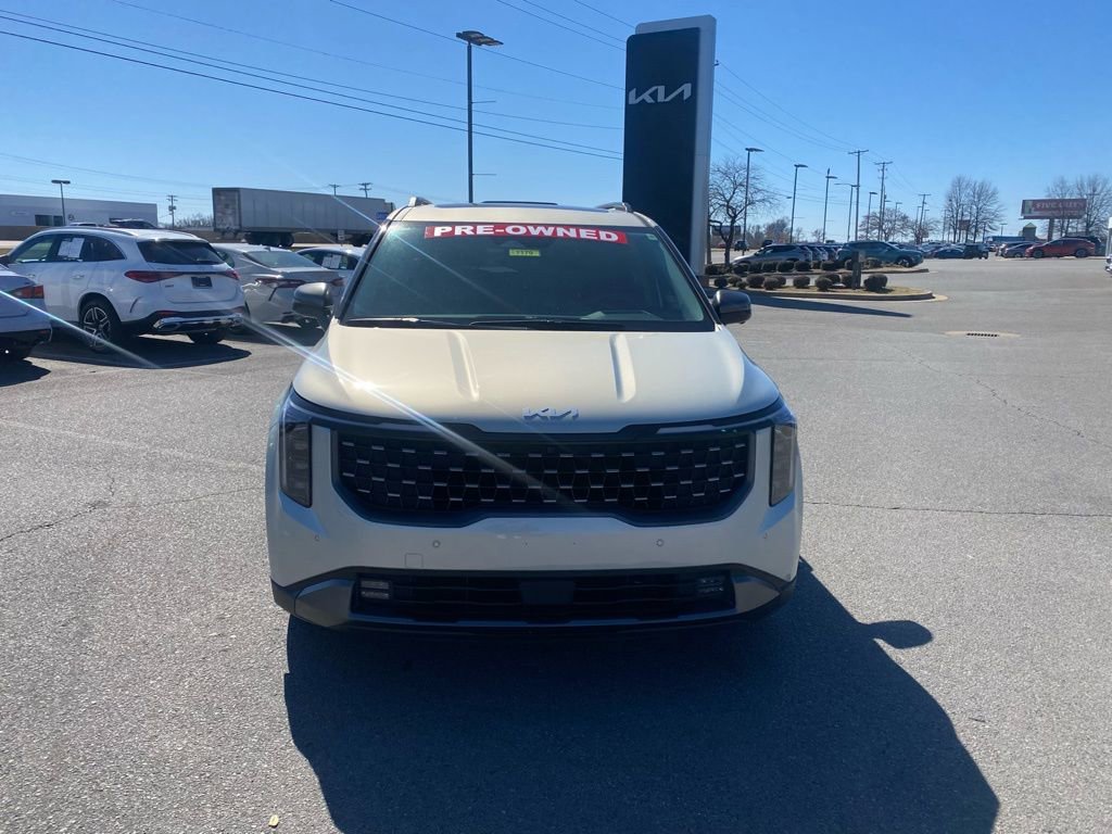 Used 2025 Kia Carnival SX Prestige image 3