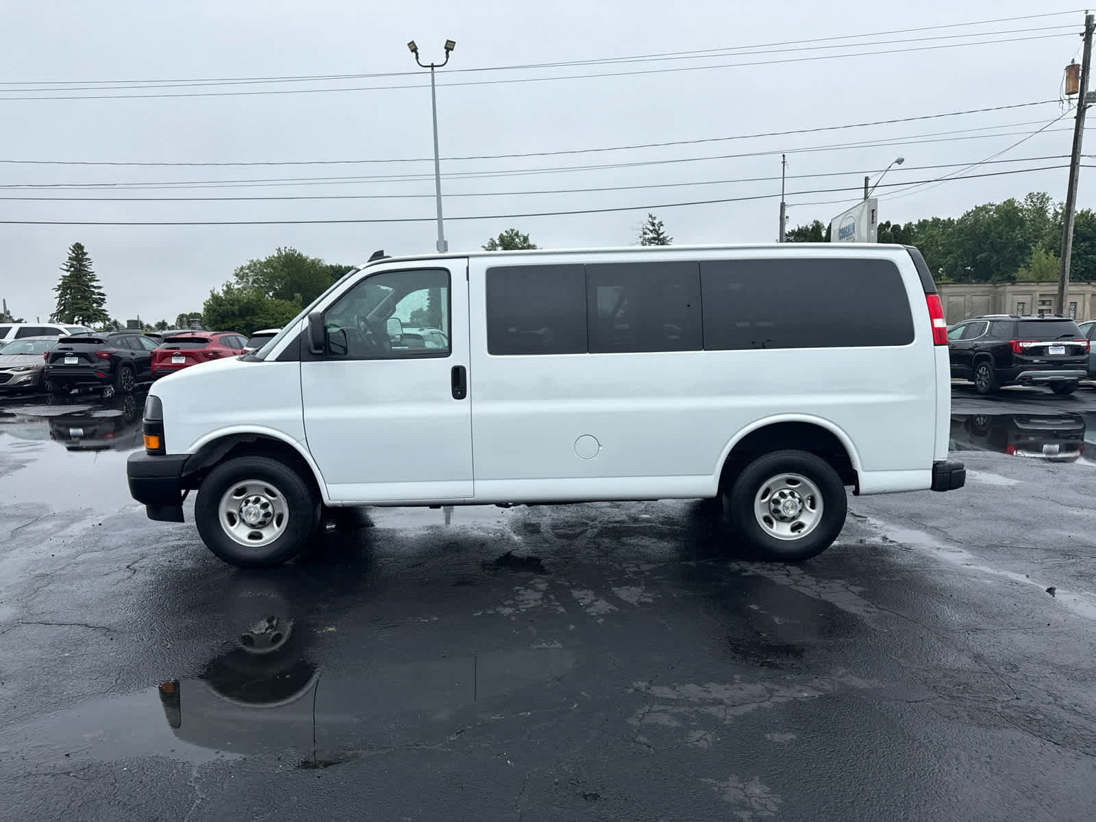 Certified 2023 Chevrolet Express 3500 LS RWD image 2