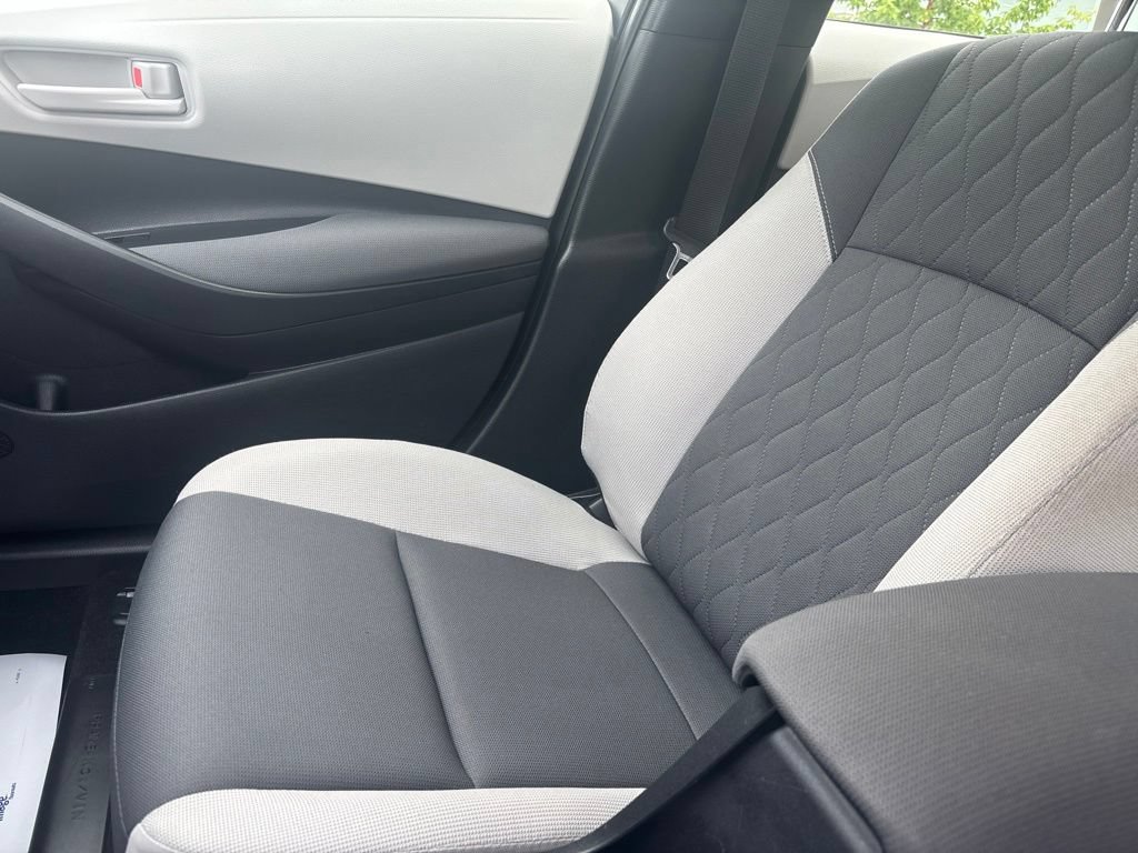 Used 2023 Toyota Corolla LE FWD image 25
