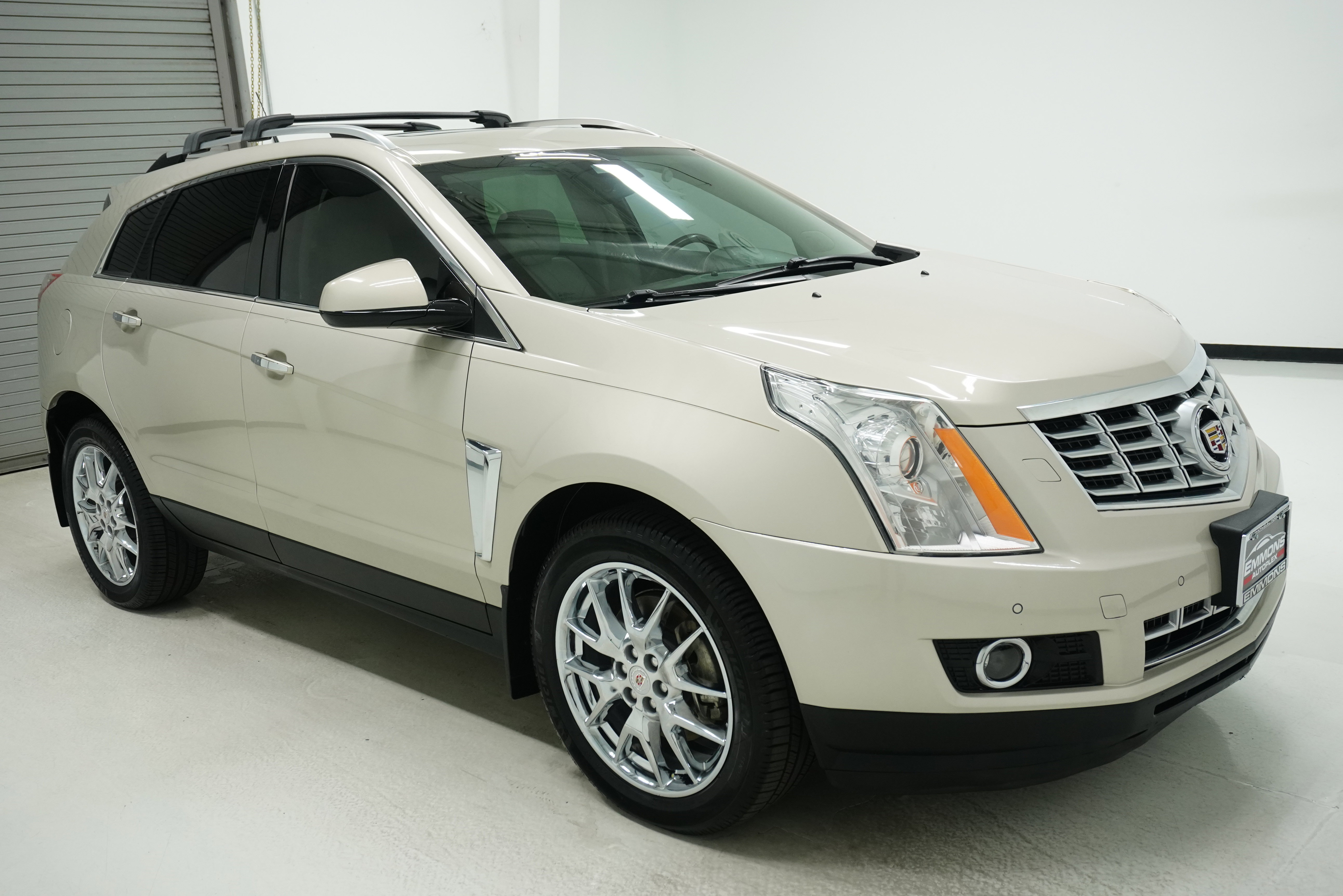 Used 2014 Cadillac SRX Premium image 3