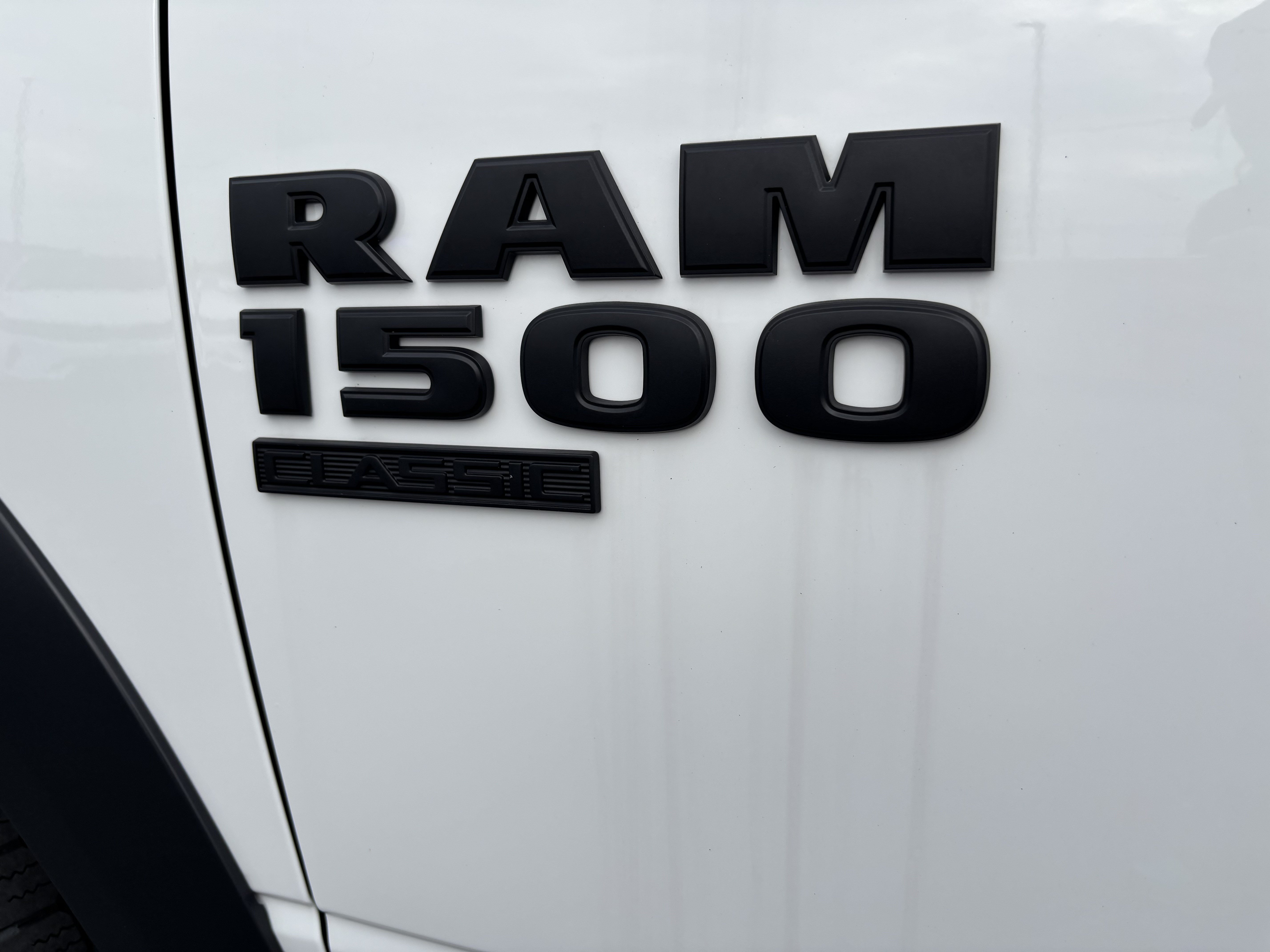 Used 2024 RAM 1500 Warlock AWD/4WD image 12