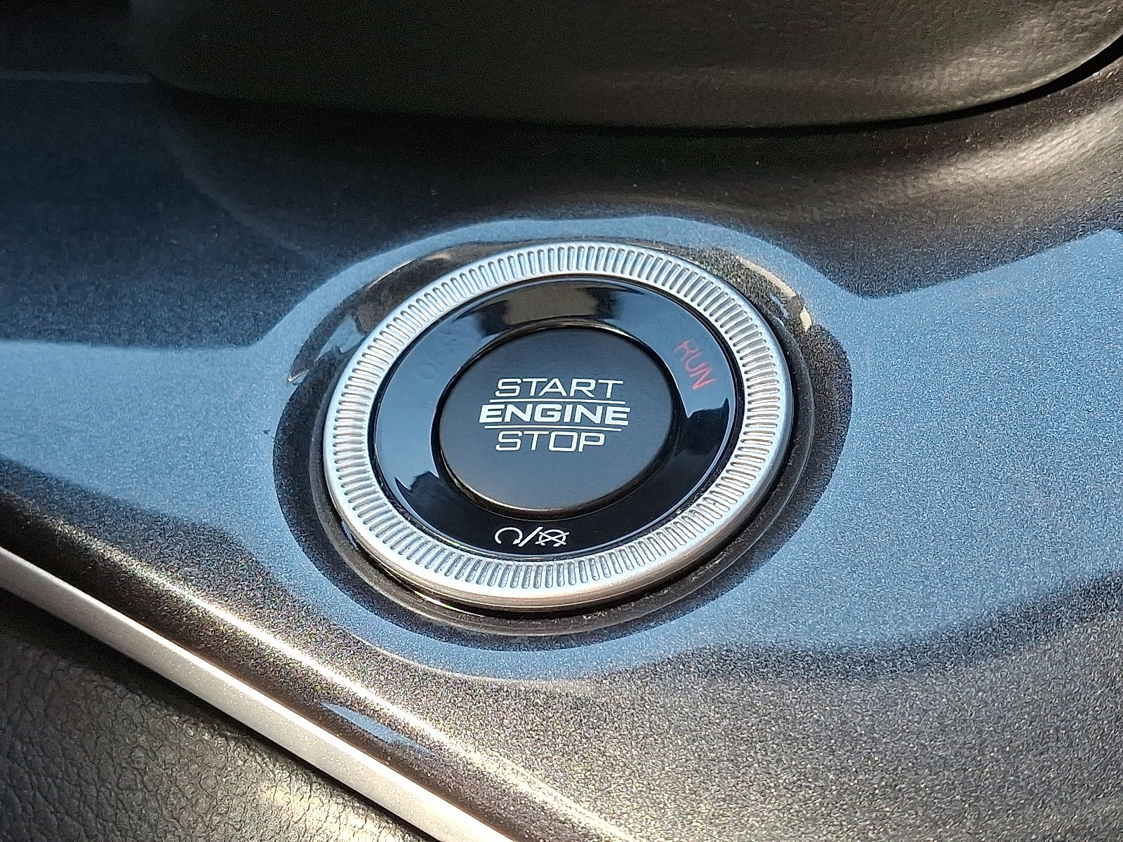 Used 2021 Jeep Grand Cherokee L Laredo w/ Luxury Tech Group I image 33