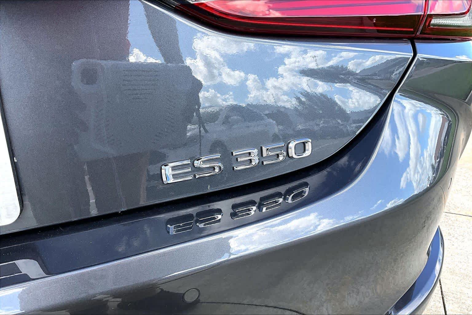 Used 2025 Lexus ES 350 w/ Premium Package FWD image 10