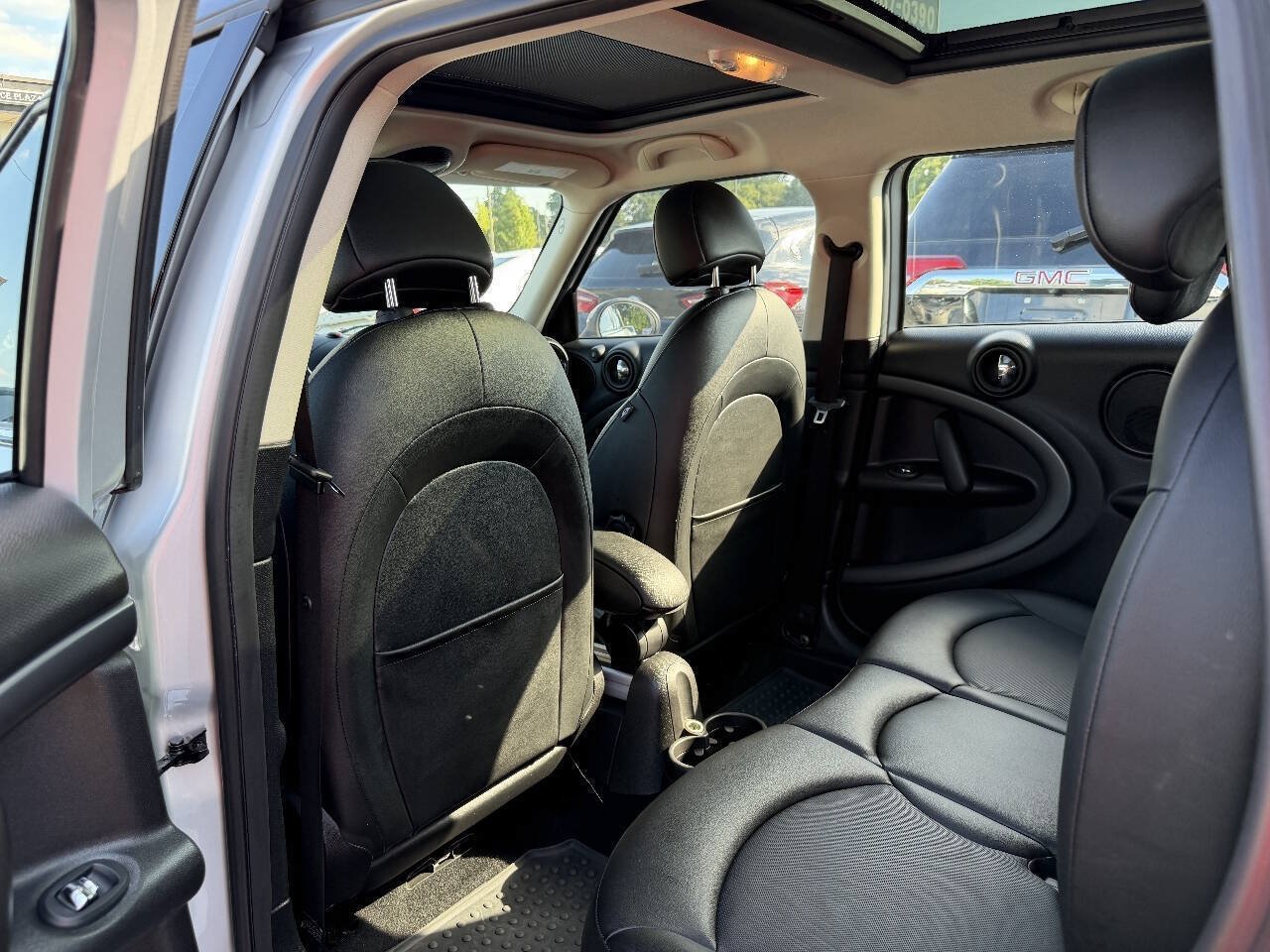 Used 2016 MINI Cooper Countryman S FWD image 10
