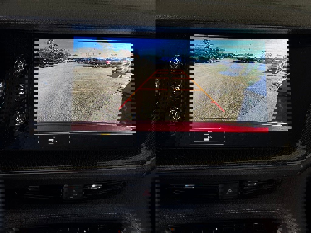 Used 2023 Buick Envision Essence image 14