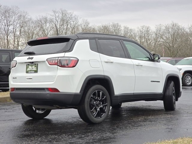 Used 2024 Jeep Compass Latitude w/ Convenience Group image 27