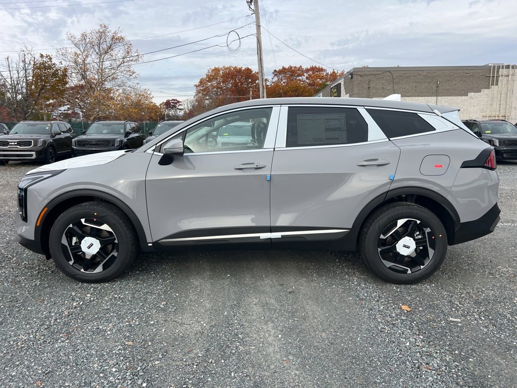 New 2026 Kia Sportage S image 2