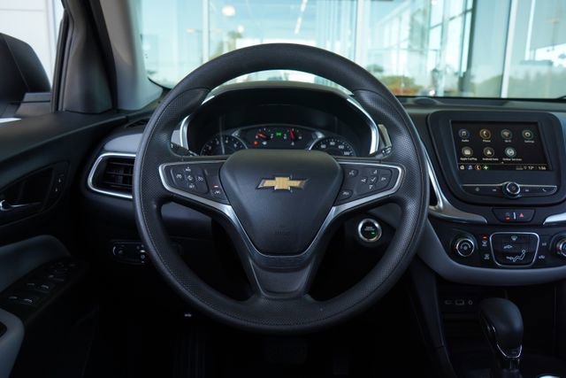 Used 2022 Chevrolet Equinox LS w/ LS Convenience Package FWD image 17