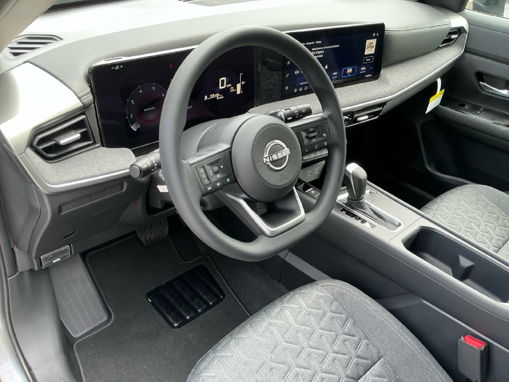 New 2026 Nissan Kicks SV w/ Cold Weather Package AWD/4WD image 31