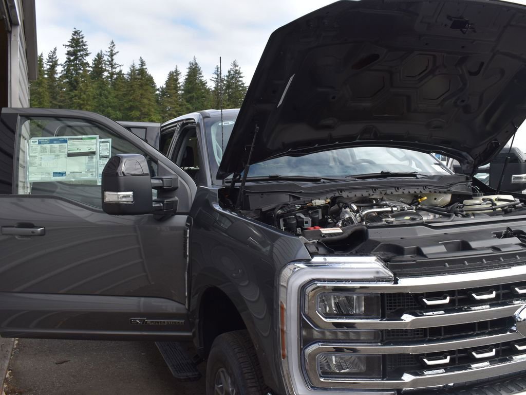 New 2026 Ford F350 Lariat image 29