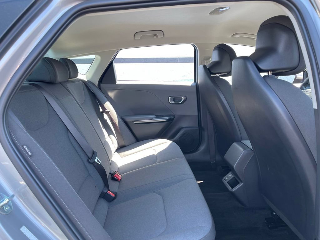 Used 2025 Kia K4 FWD image 29
