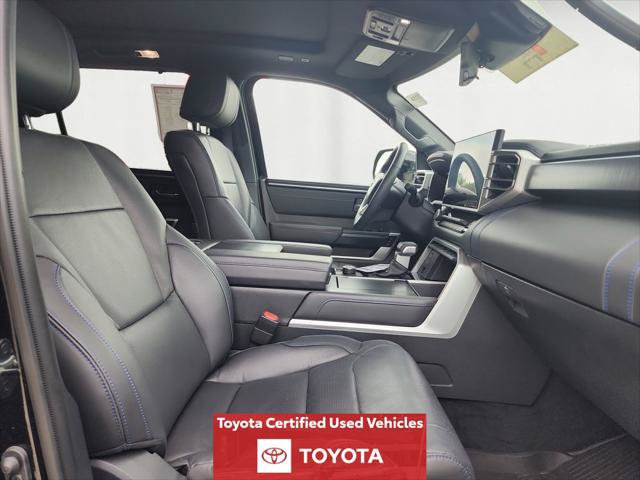 Certified 2024 Toyota Sequoia Platinum AWD/4WD image 17