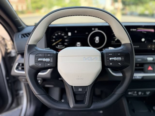 Certified 2025 Kia K4 GT-Line w/ GT-Line Premium Package FWD image 19